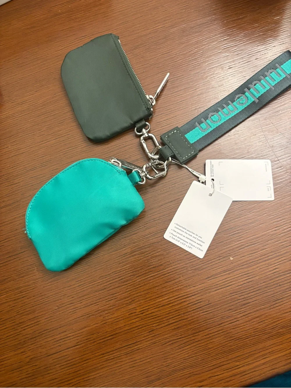 NWT Lululemon Dual Pouch Wristlet - Green